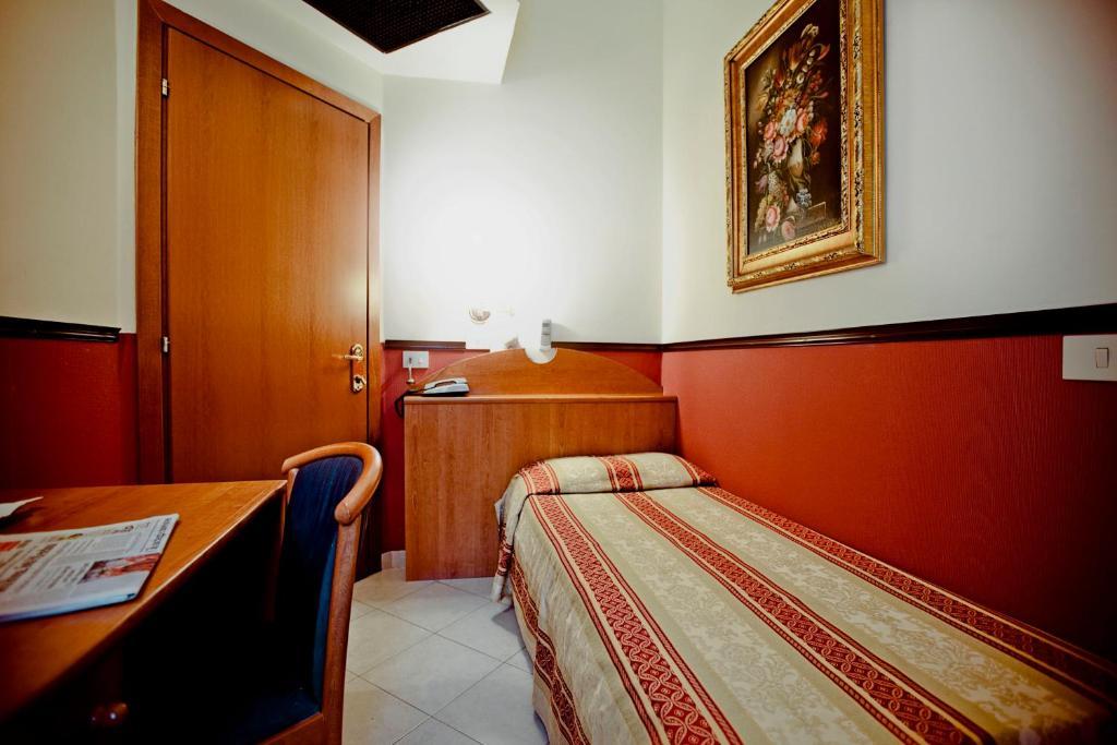 רומא Hotel Saturnia מראה חיצוני תמונה